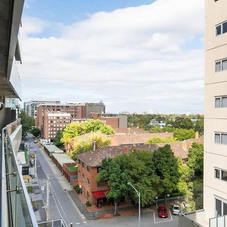 'The Albert' Where The City Meets St Kilda ملبورن المظهر الخارجي الصورة